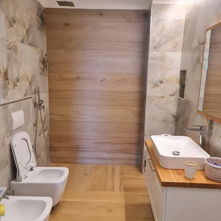 Happy Blue 2 * Vlorë