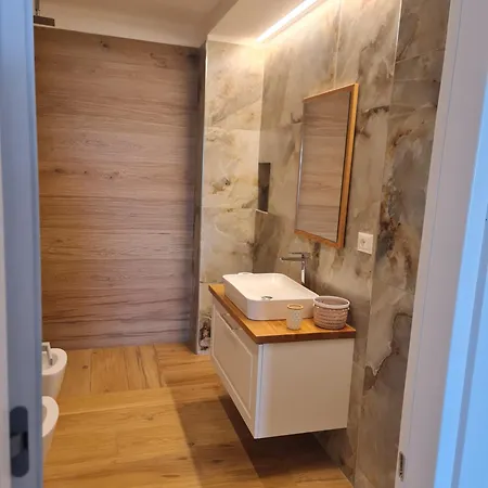 Happy Blue 2 * Vlorë