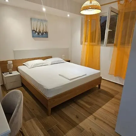 Happy Blue 2 Apartment