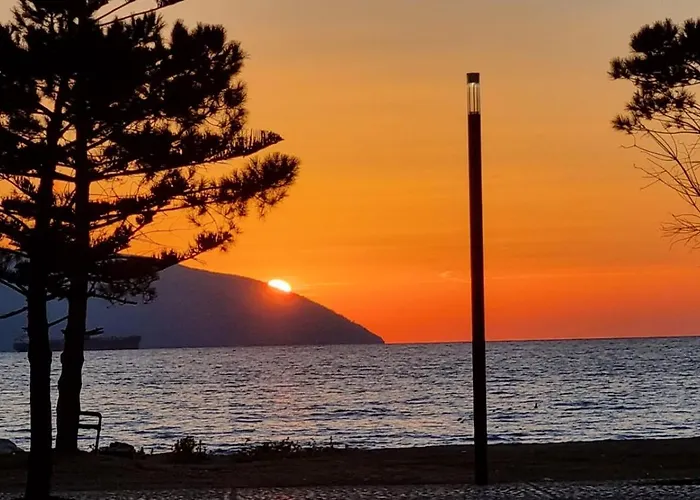 Happy Blue 2 * Vlorë